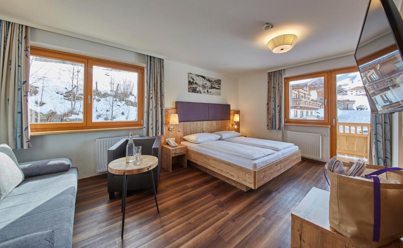 Johanneshof - Dein MOUNTAIN Wohlfühlhotel Saalbach-Hinterglemm Exterior foto