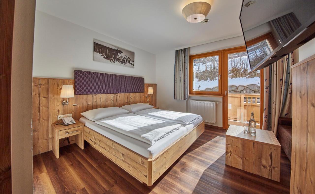 Johanneshof - Dein MOUNTAIN Wohlfühlhotel Saalbach-Hinterglemm Exterior foto