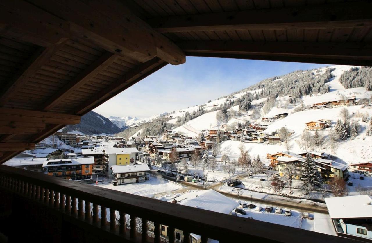 Johanneshof - Dein MOUNTAIN Wohlfühlhotel Saalbach-Hinterglemm Exterior foto